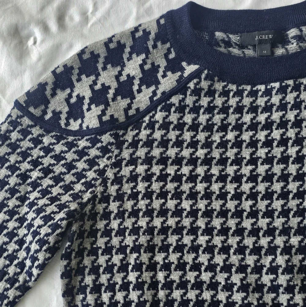 J.Crew 100% Merino Wool Houndstooth Sweater - Women’s Size M - Preppy Quiet Lux
